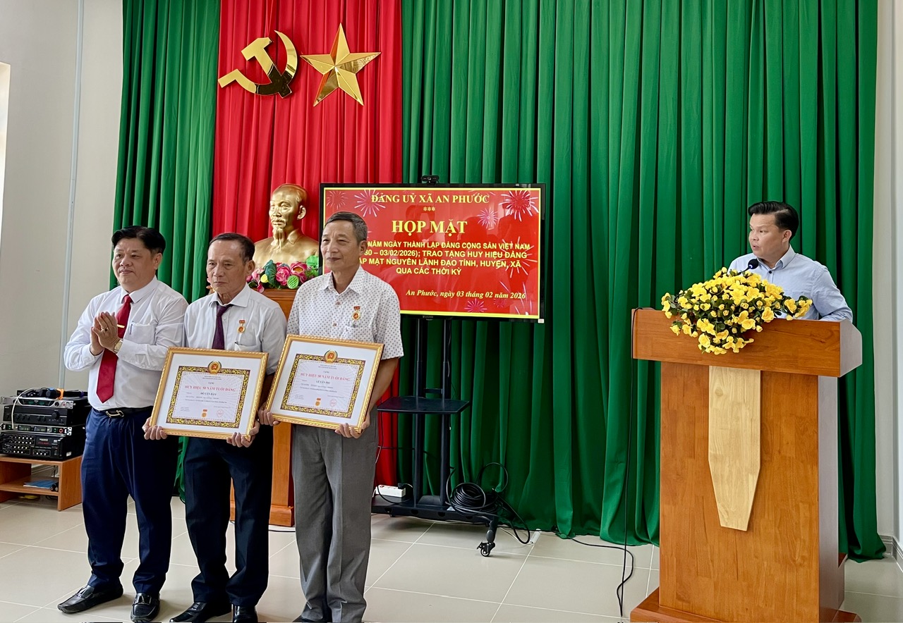 z7498982477926 ede83de59017cc0db3fff00e4f84fbd6