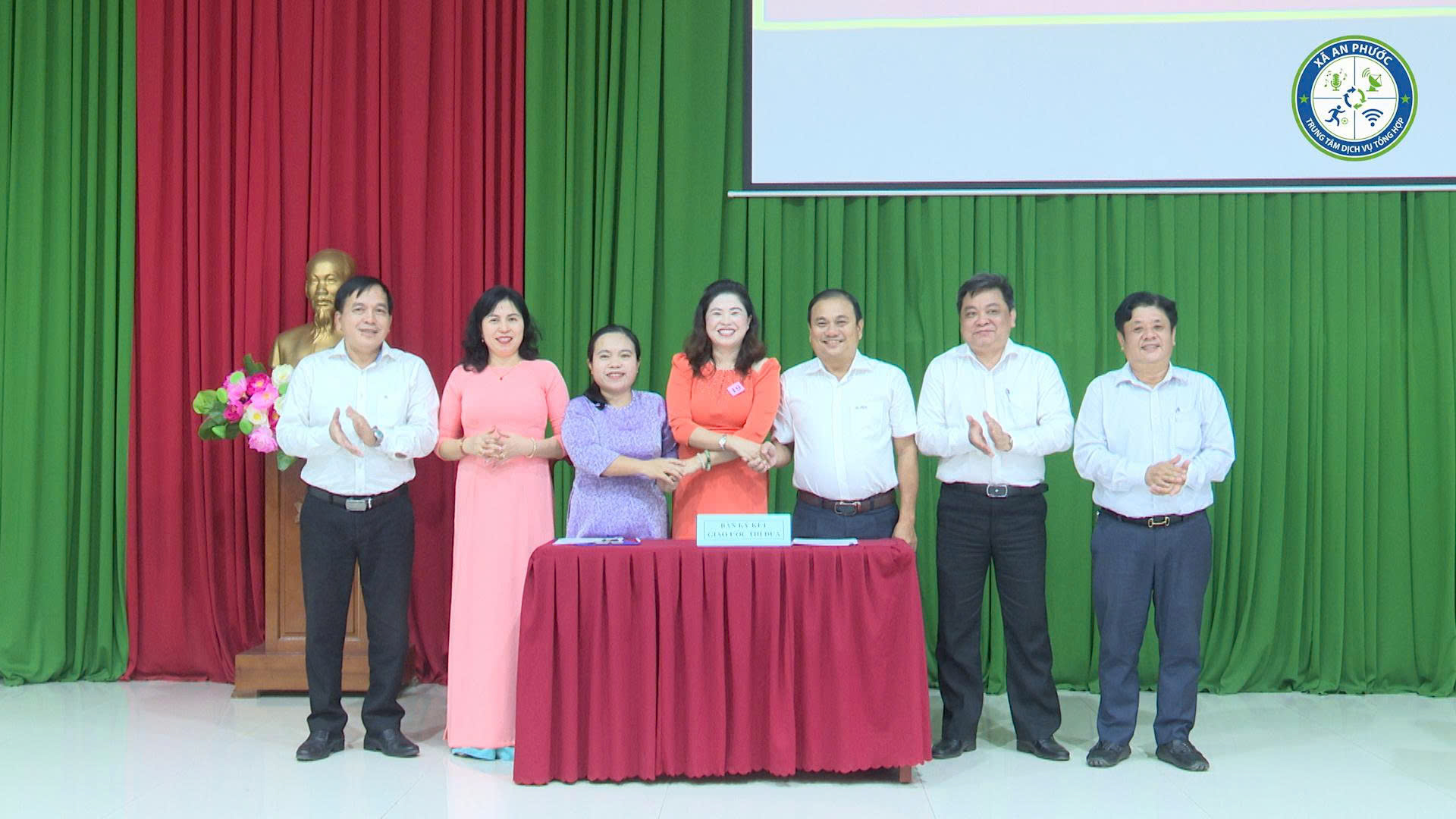 Ký kết giao ước thi đua năm 2026