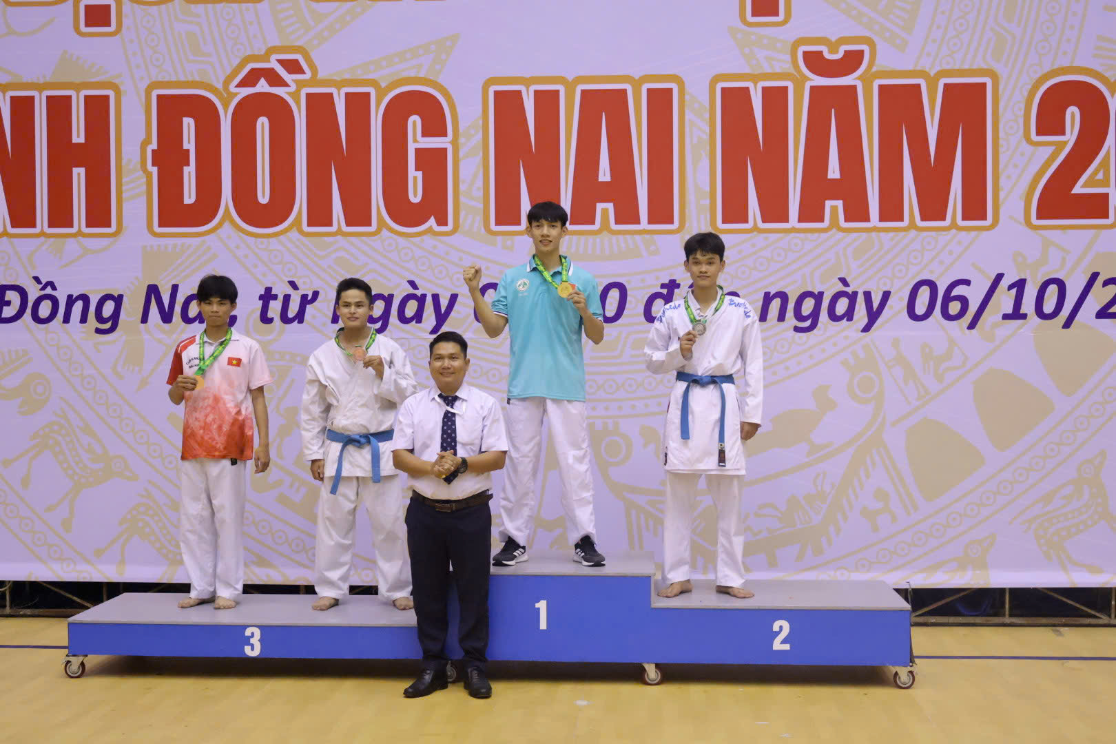 z7074298714972 e342610be7f85422d731d01471c7f591