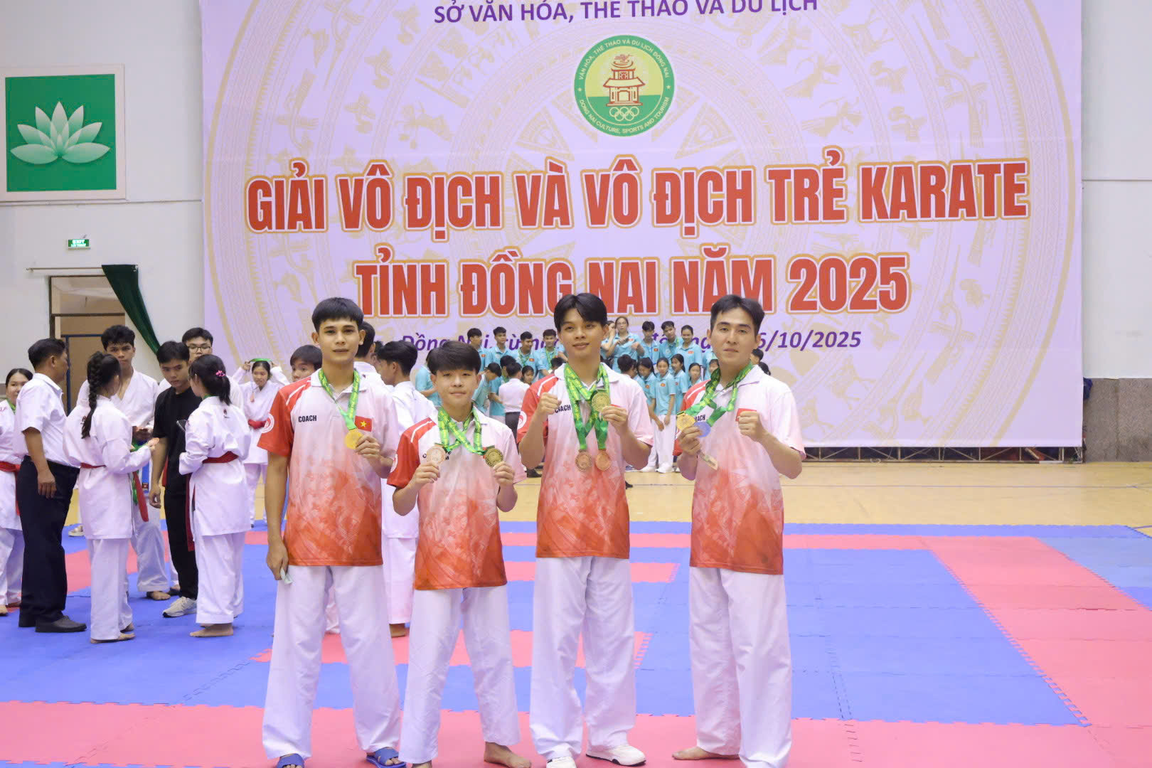 z7074298724808 061354ea91a71e9d667523df20c4dd1a