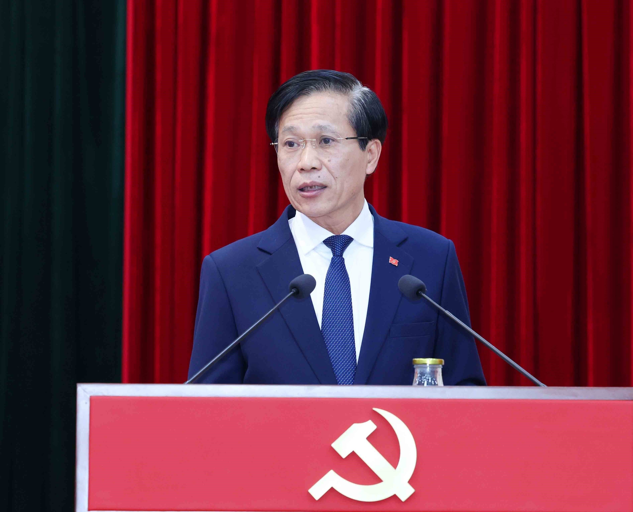 vnapotalthuongtrucbanbithutrancamtuchutrihoinghitrienkhaichuongtrinhhanhdongthuchiennghiquyetdaihoidaibieutoanquoclanth8582703 1770626812657274473715