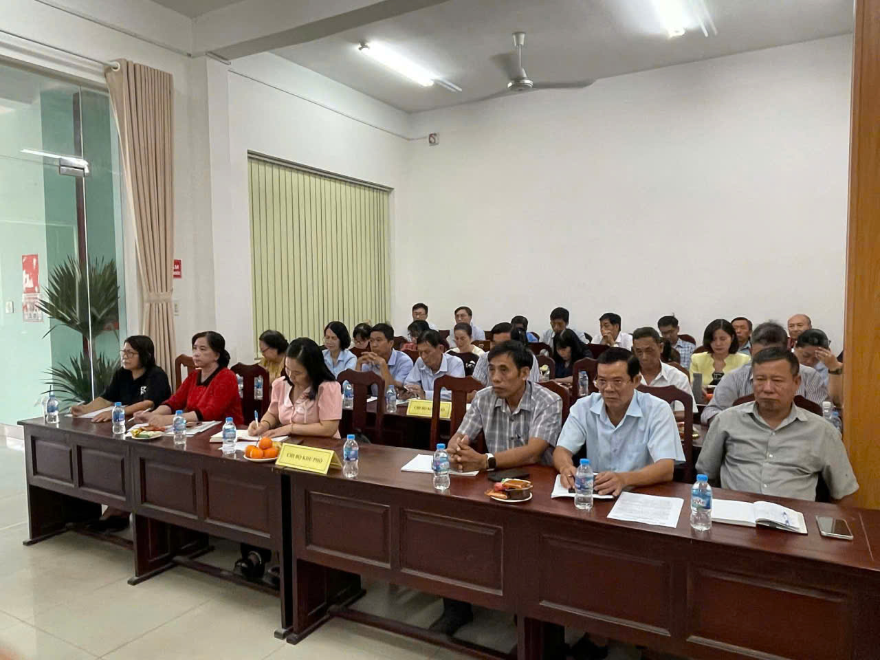 Description: D:\Hinh anh\anh\gen-h-z7663681914586_e97cc5f9da8a191aa436951b9c43c77d.jpg?t=1762423301