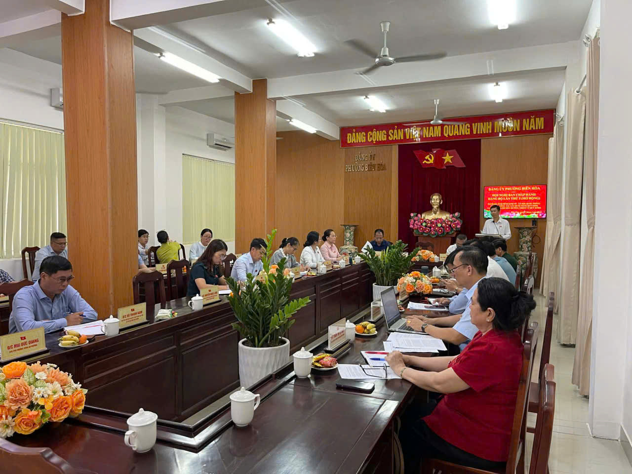 Description: D:\Hinh anh\anh\gen-h-z7663681922475_913055c373955833144a812db3a4e2c6.jpg?t=1762423301