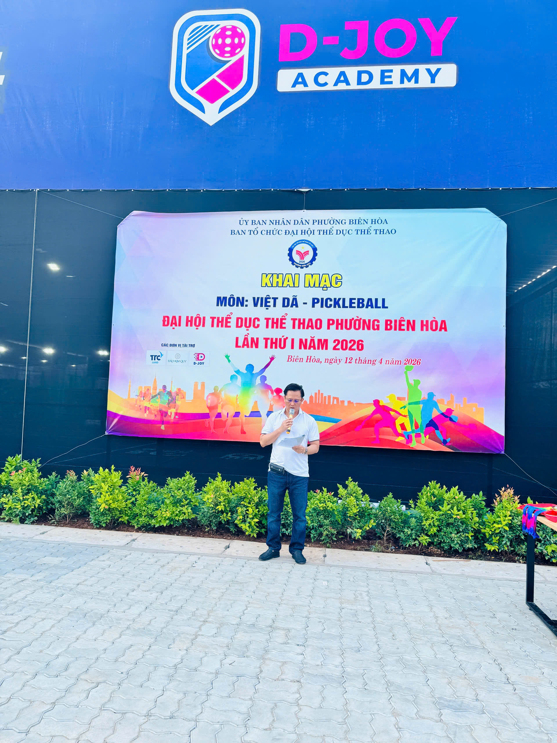 Đồng chí Trương Vĩnh Hiệp – Phó Chủ tịch UBND phường Biên Hòa phát biểu khai mạc