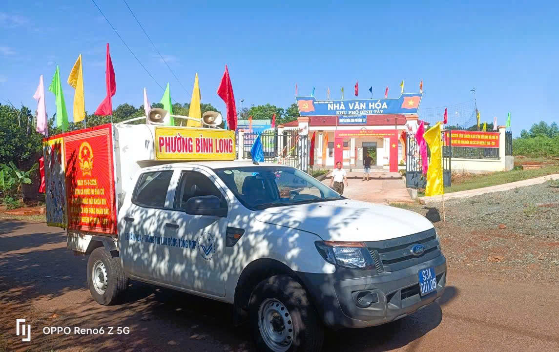 BÌNH LONG TĂNG CƯỜNG TUYÊN TRUYỀN LƯU ĐỘNG VỀ CÔNG TÁC BẦU CỬ