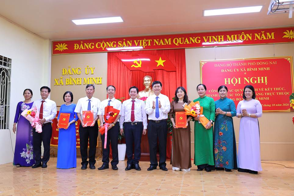 * ĐẲNG CỘNG SẢN VIỆT NAM QUANG VINH MUÔN NĂM.jpeg?t=1793090537