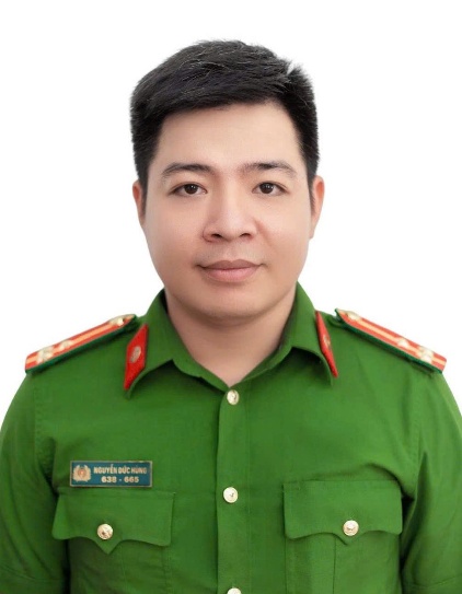 Chân dung Nguyễn Đức Hùng