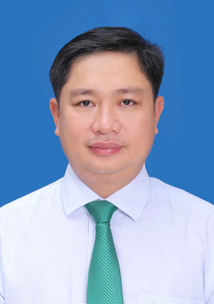 Chân dung Lê Minh Tuấn