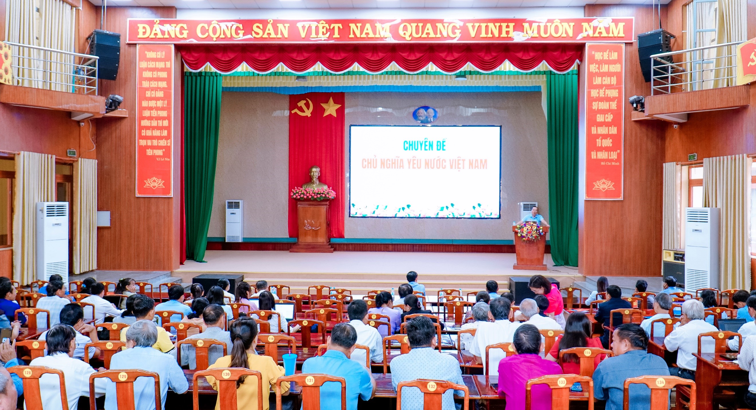 Boiduongchinhtri