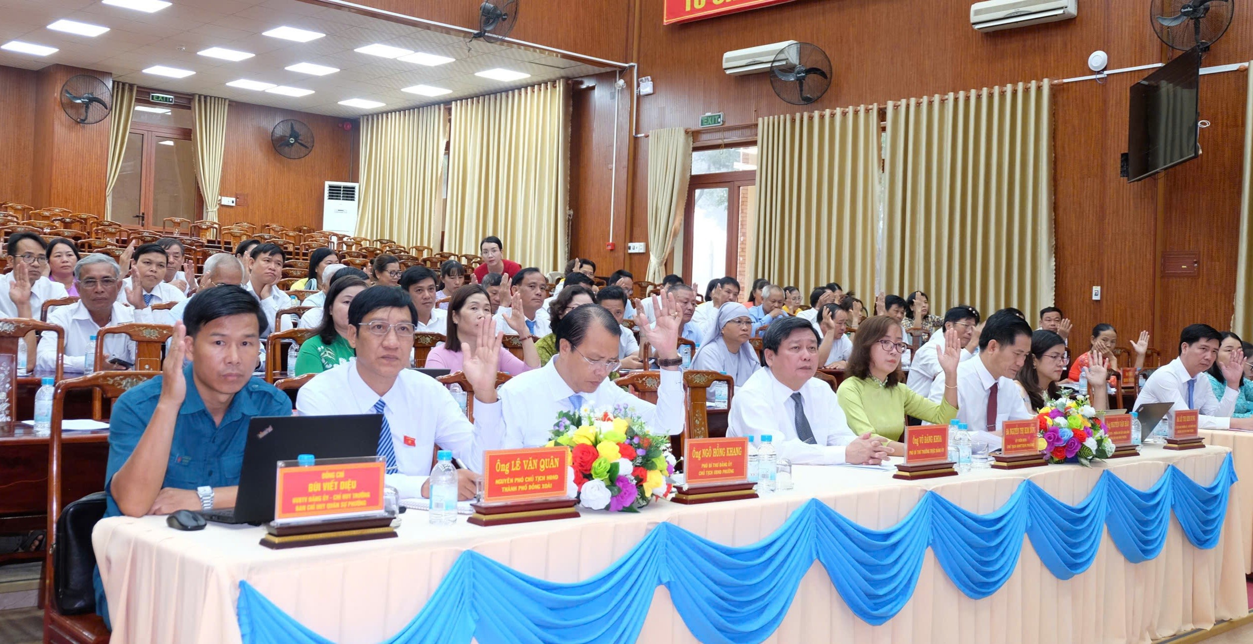Hop HĐND lần 2 2