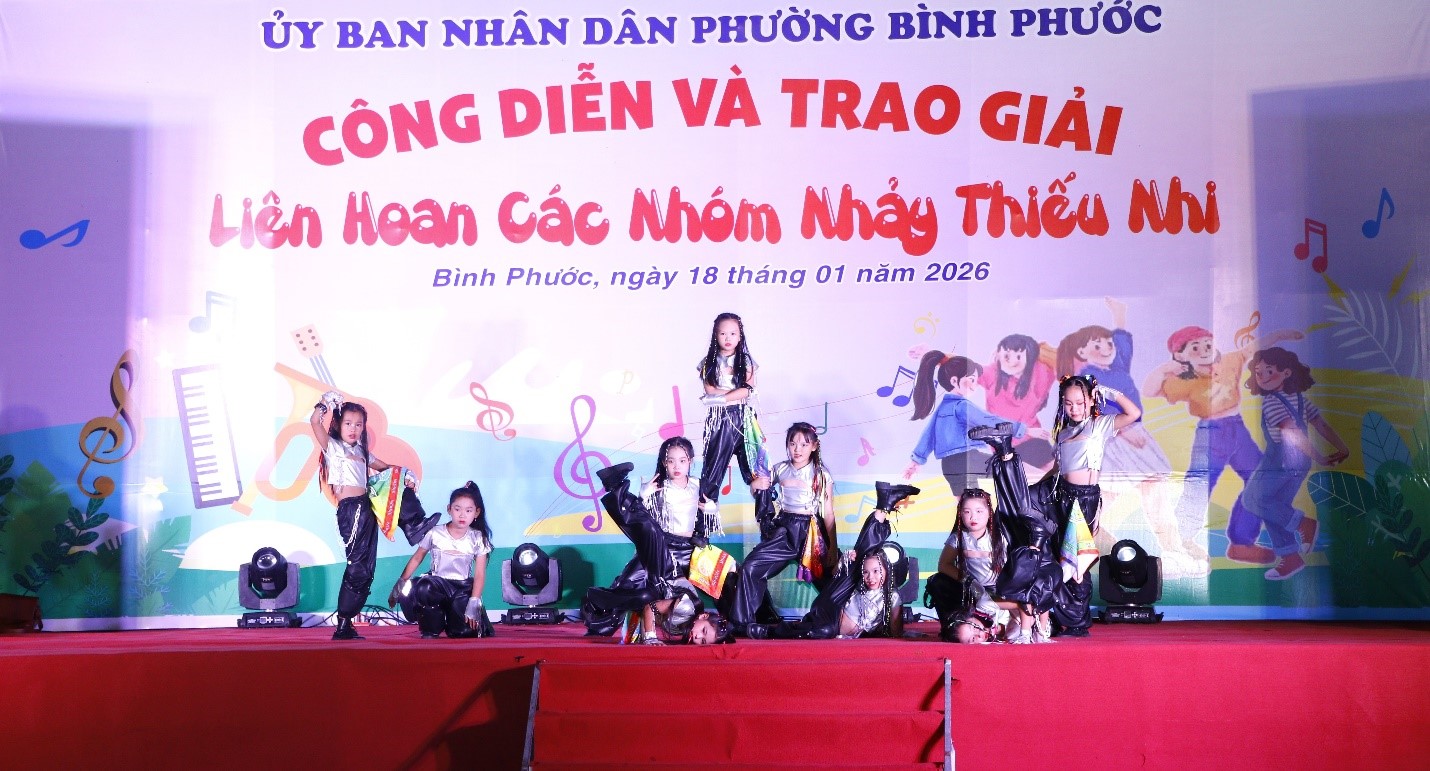 Nhomnhaytraogiai 1