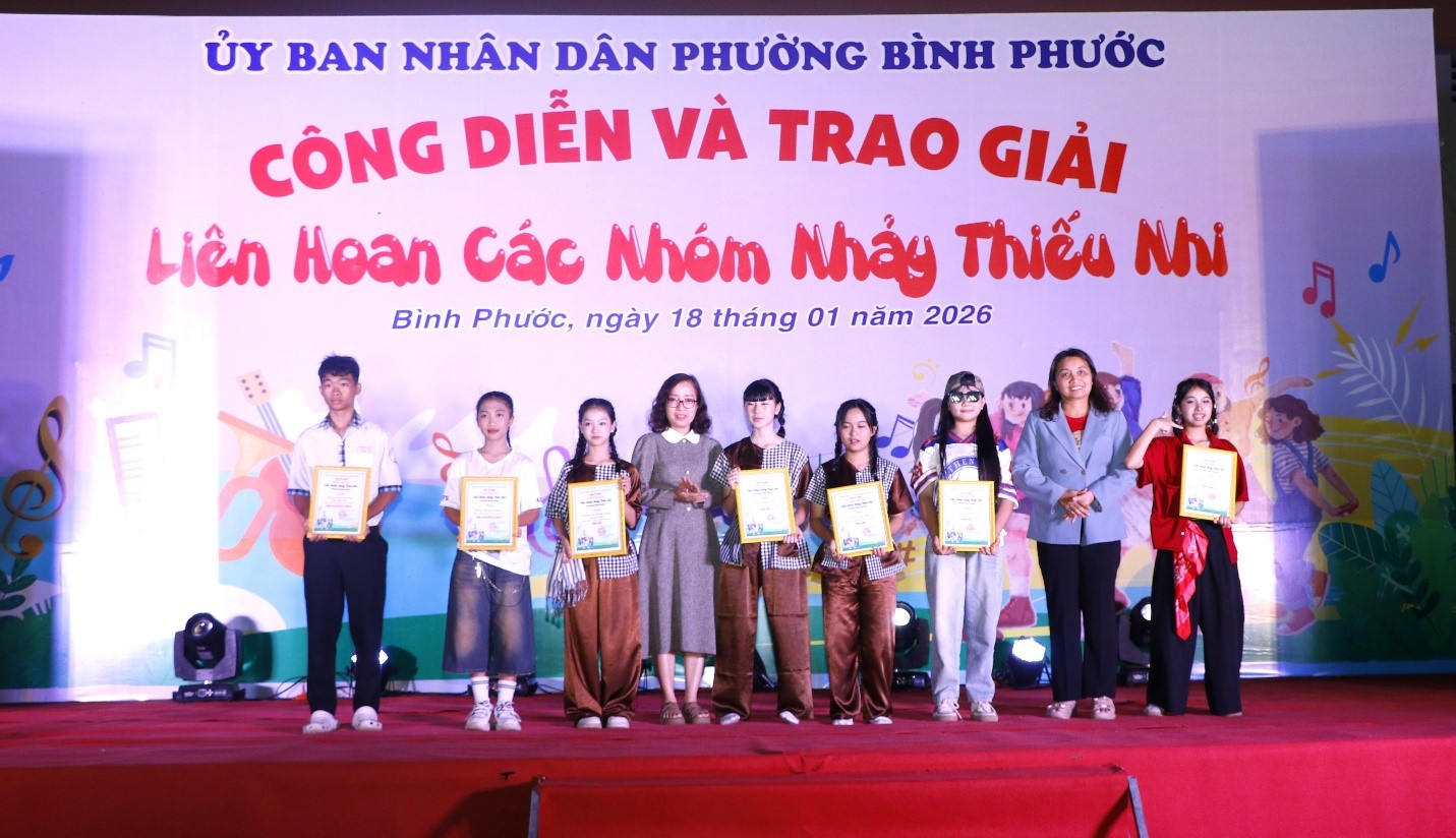 Nhomnhaytraogiai 5