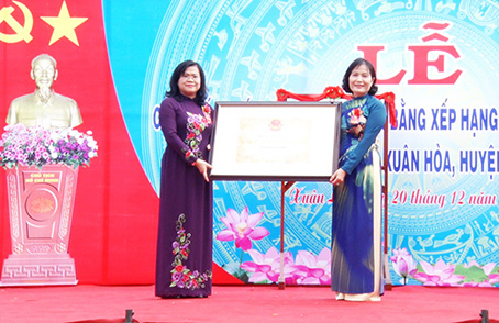 images2170611_TIEU.00_38_34_41.Still156.jpg