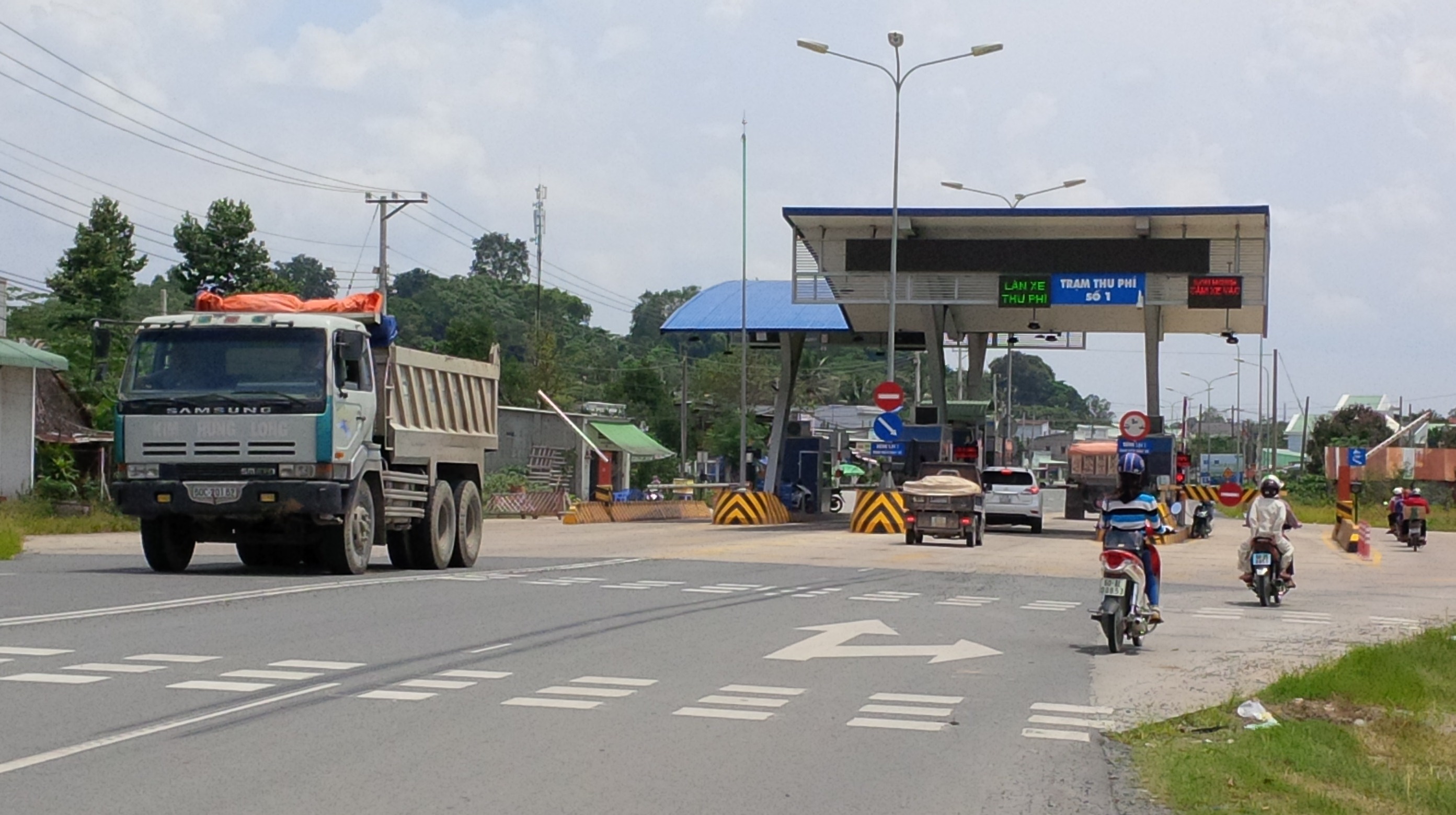 Trạm thu phí BOT số 1 trên đường 768 đoạn từ ngã 3 Gạc Nai đến cầu Thủ Biên đã được đầu tư hoàn thành từ năm 2014 (Q.Khánh).jpg