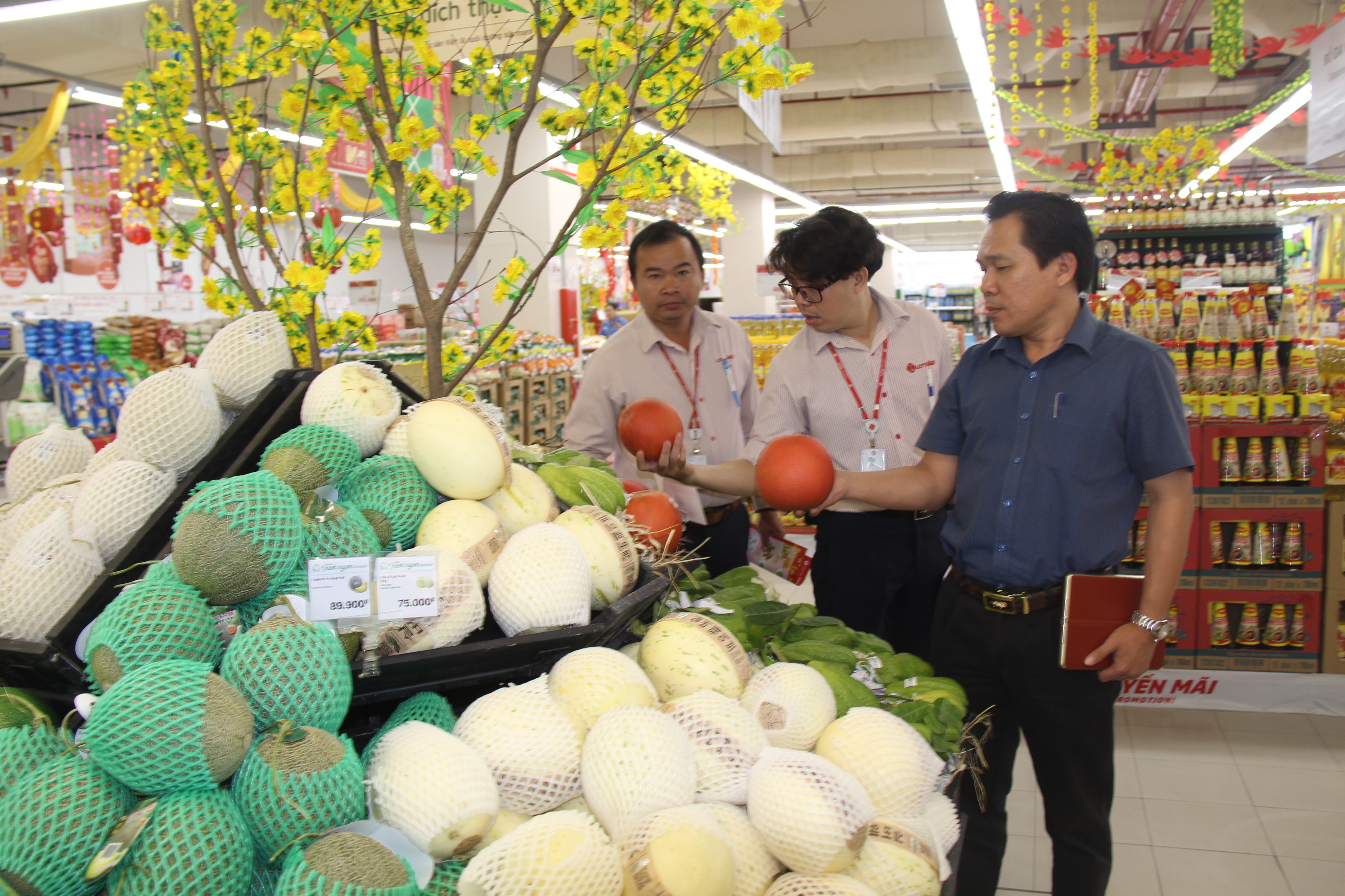 1. Mở rộng các kênh kết nối nông dân và siêu thị (H1).JPG