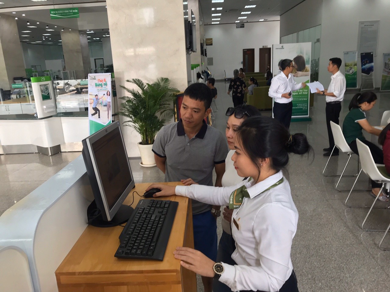 03.05-Cảnh giác trong giao dịch ngân hàng trực tuyến.jpg