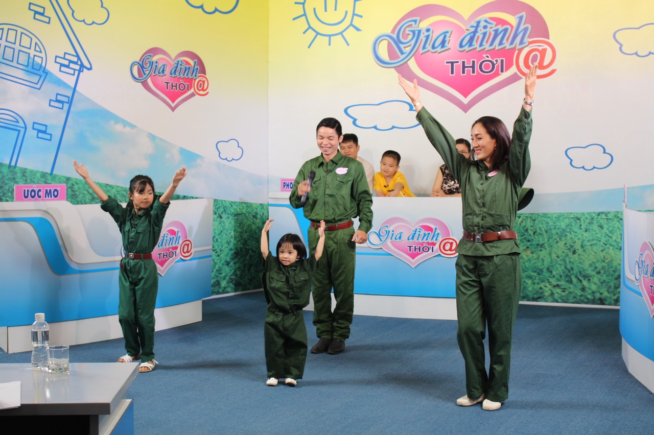 3b0e875fe7fc1da244ed to am gia dinh 2.jpg