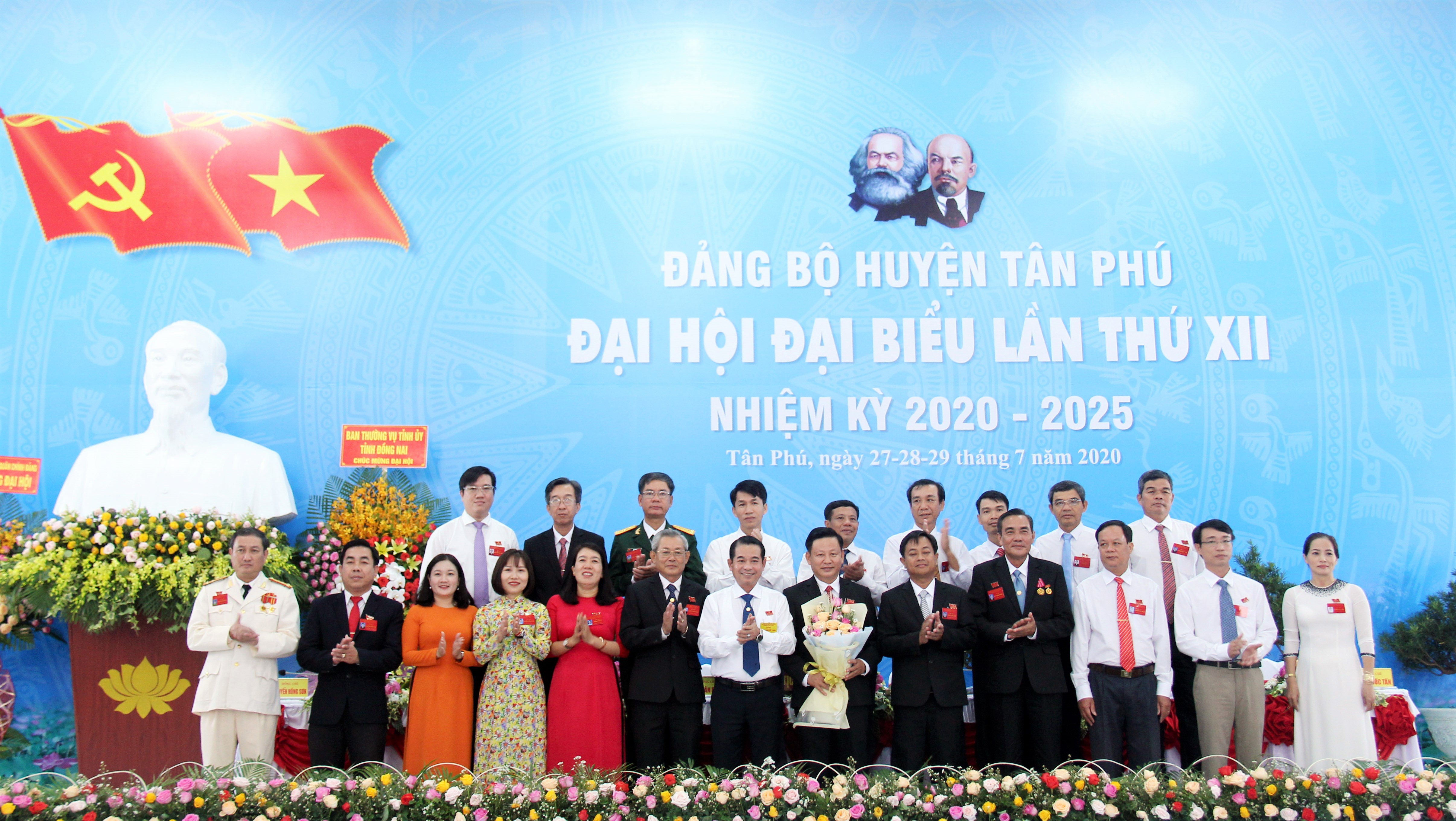 HuyenTanPhu_04 (1).jpg
