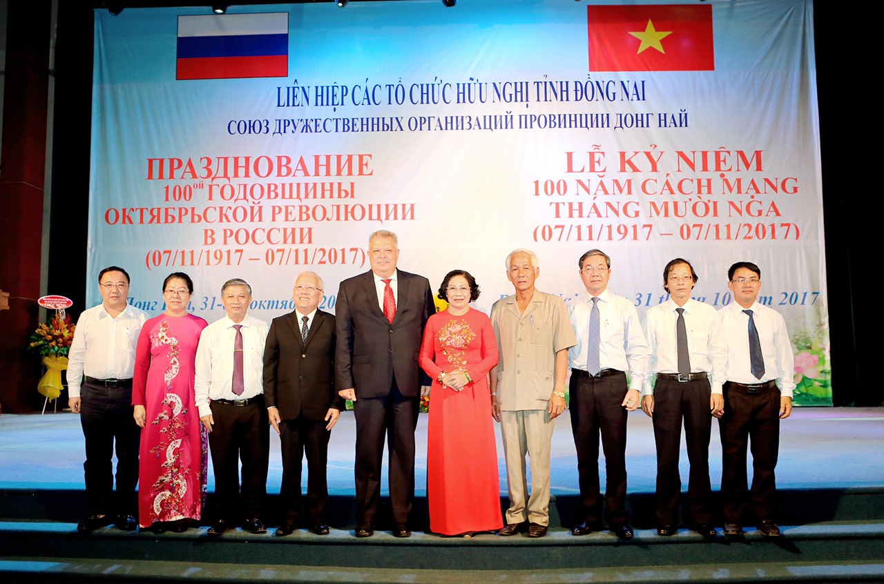 28.9-H2 bai 2.jpg