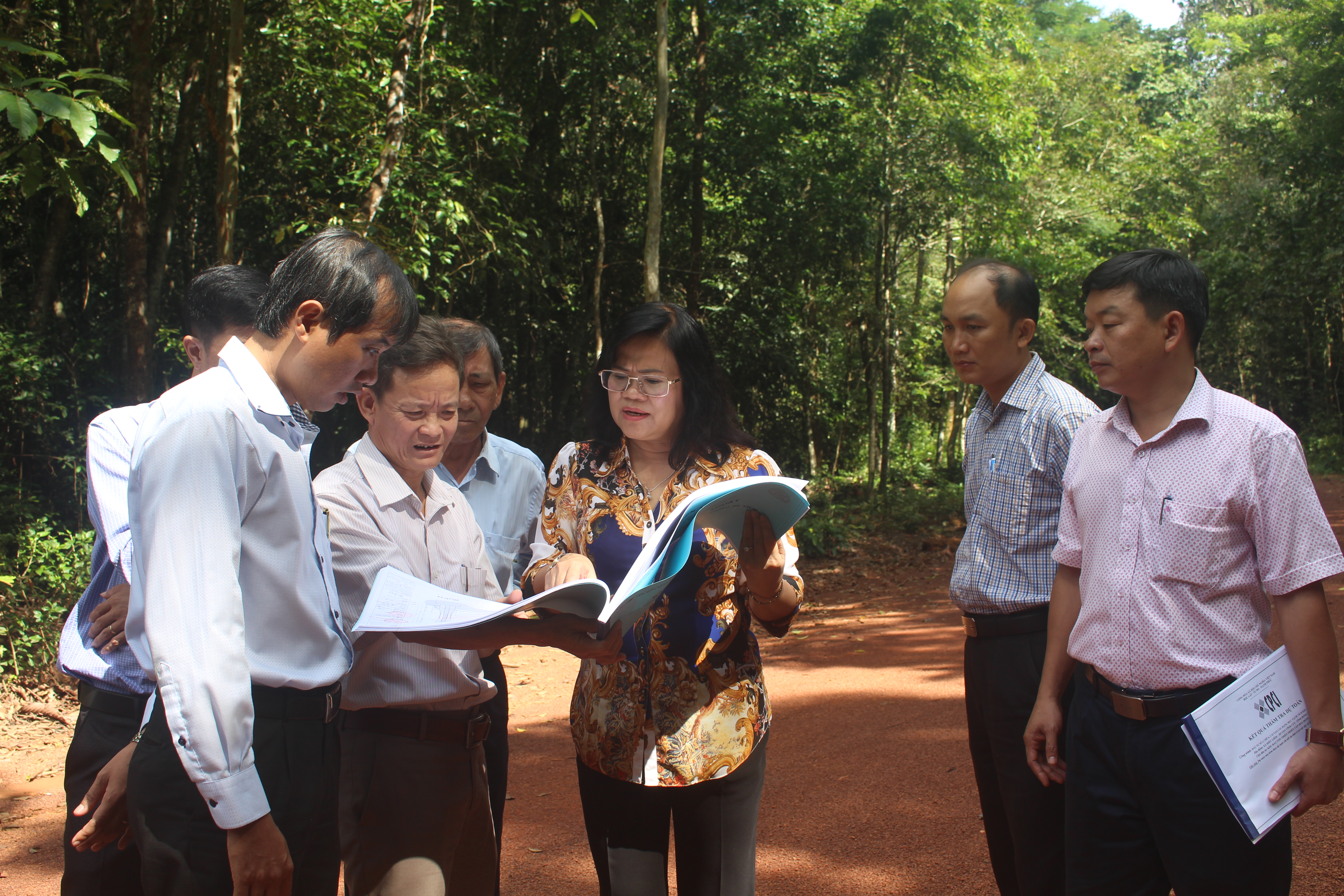 15.10-H2 Bảo tồn và phát huy giá trị văn hóa truyền thống.JPG