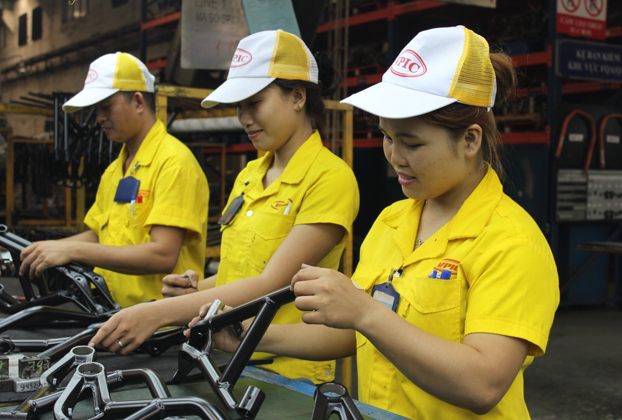 28.10-Đối thoại để đảm bảo việc làm, thu nhập cho người lao động.jpg