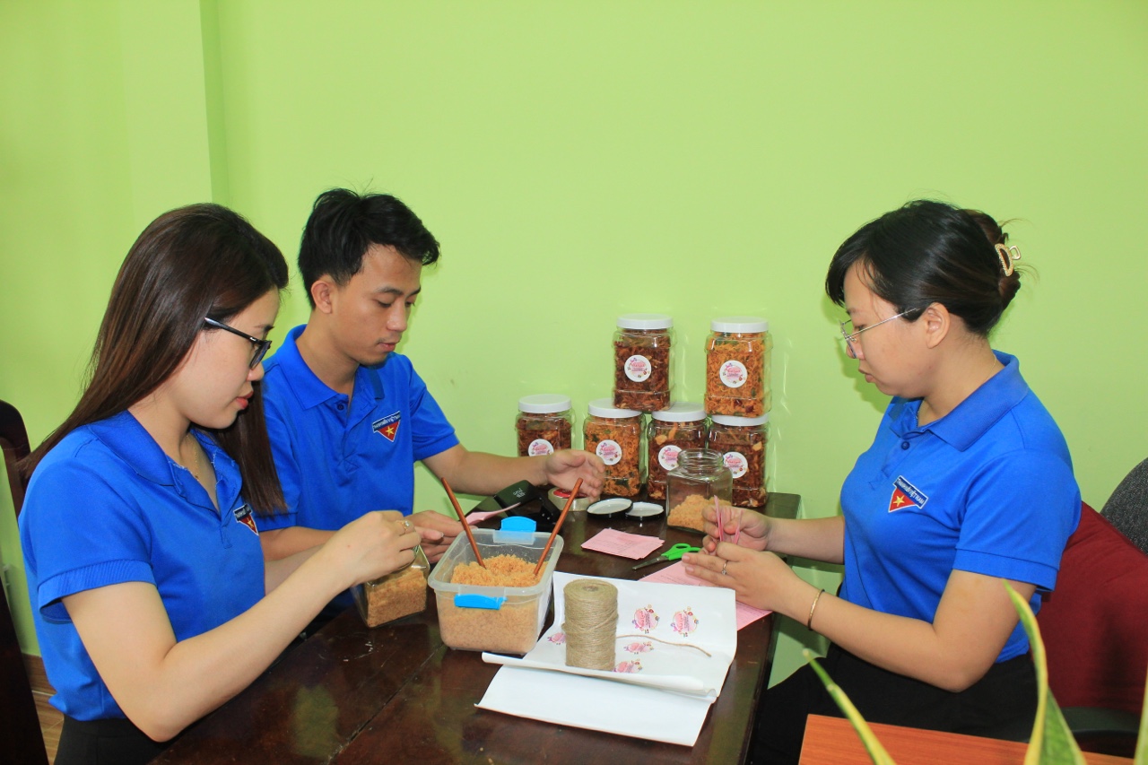 17.11-h1 Khởi nghiệp để ổn định cuộc sống.jpg