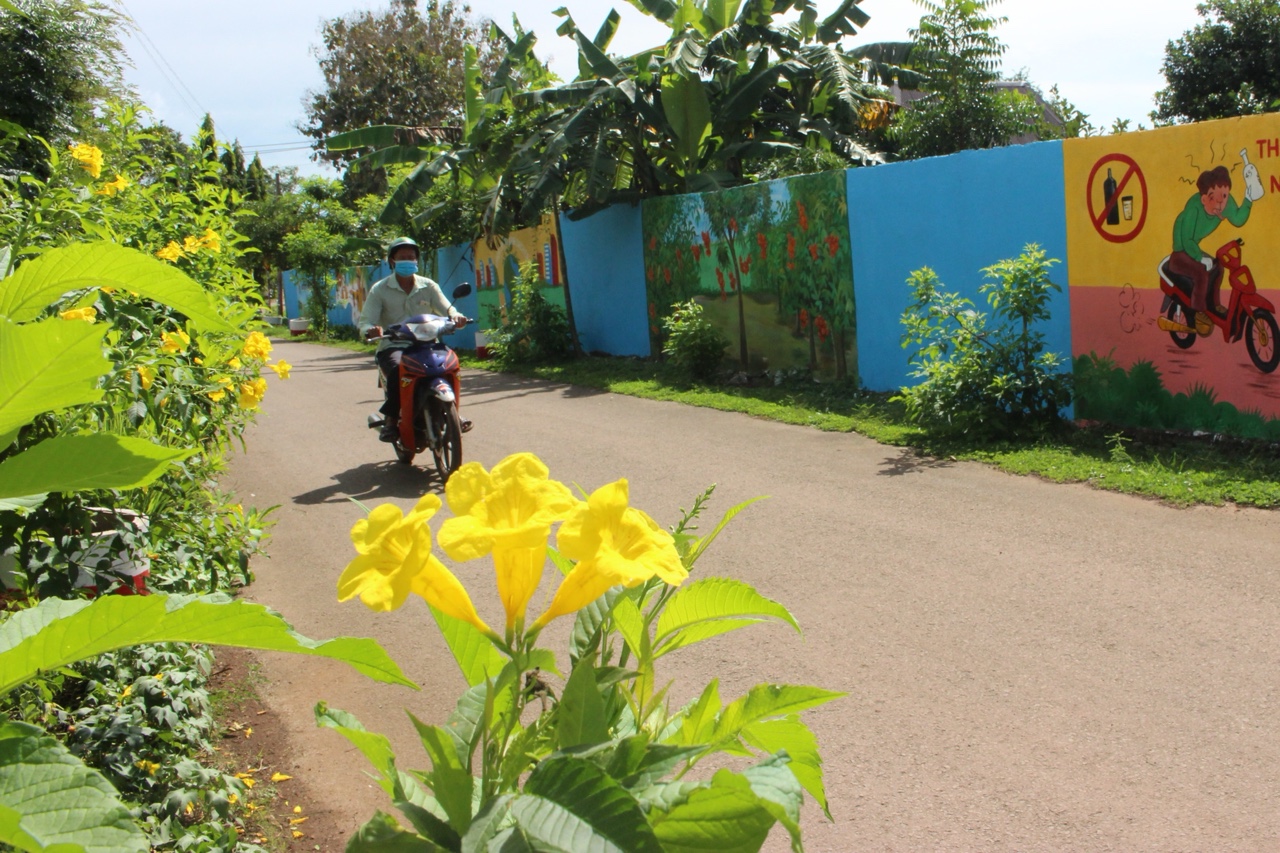 14.1-H1 Khoác áo mới.jpg