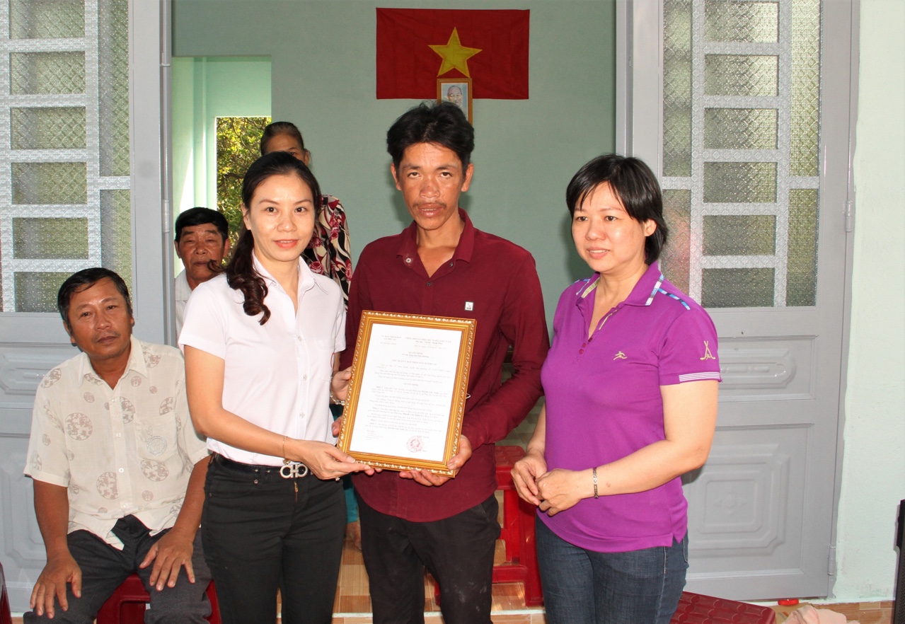 19.1-H2 Bài 38.jpg