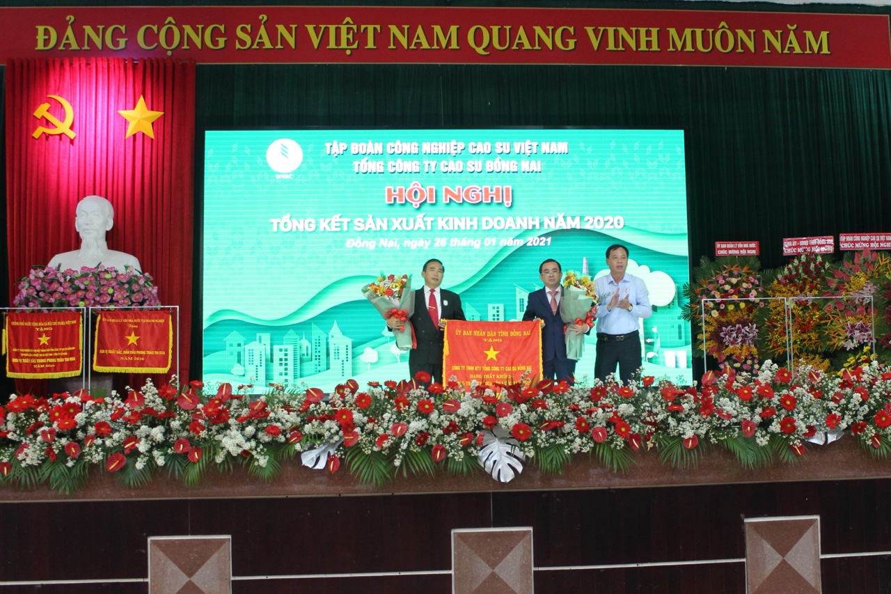 1.2-Cao su Đồng Nai đặt mục tiêu chế biến 34,8 ngàn tấn mủ.jpg