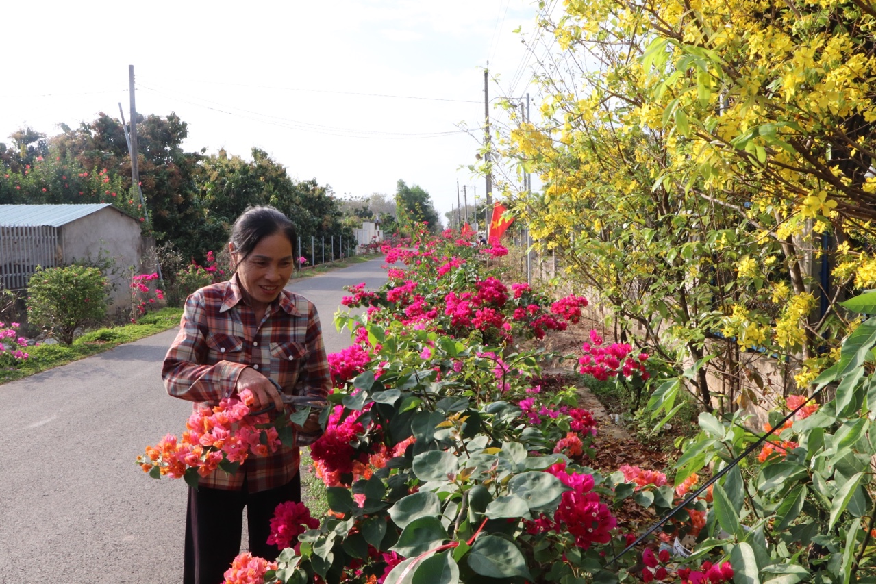 12.3-H2 Phú Lý thay áo mới.jpg