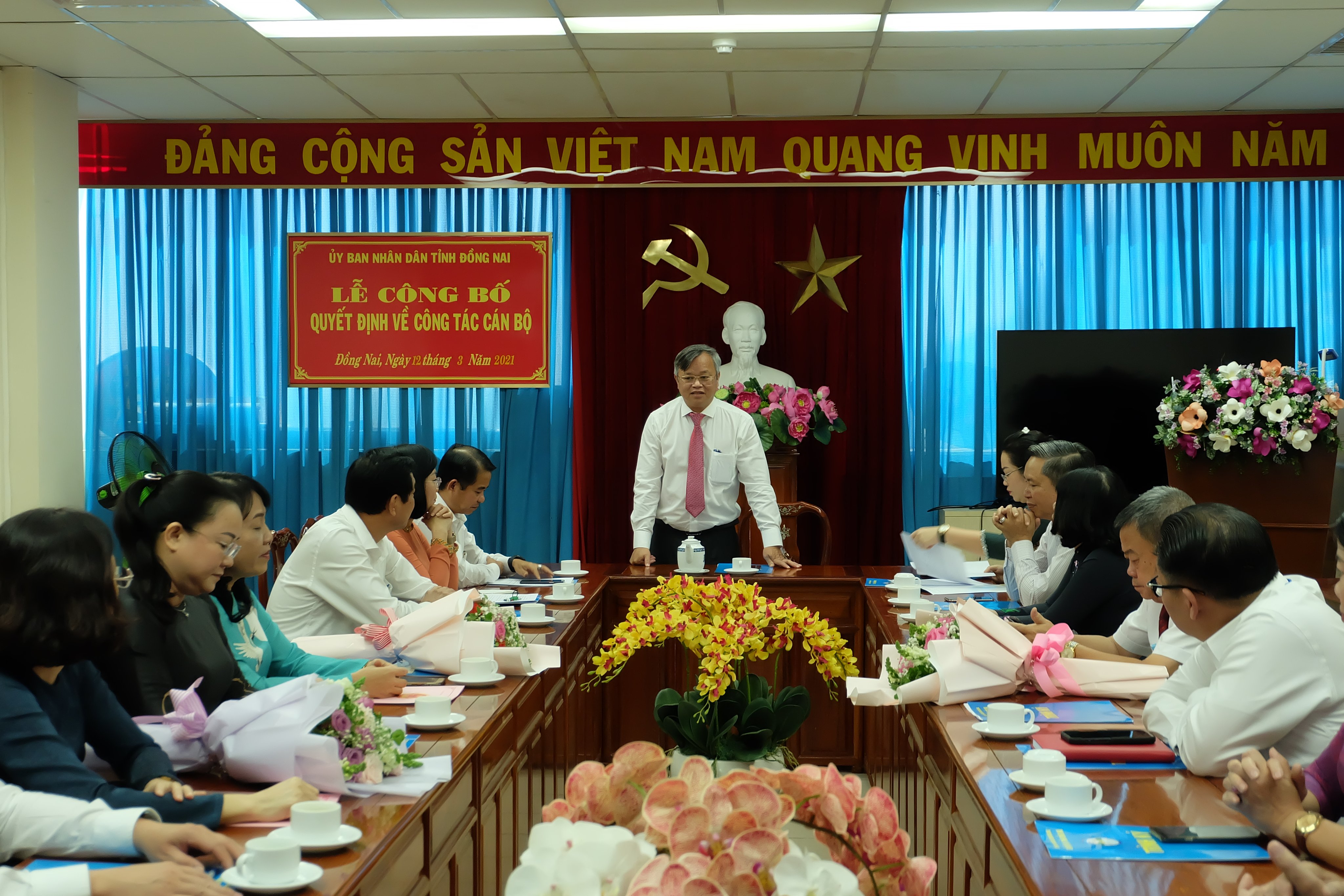 12.3-H3 Trao quyết định.jpg