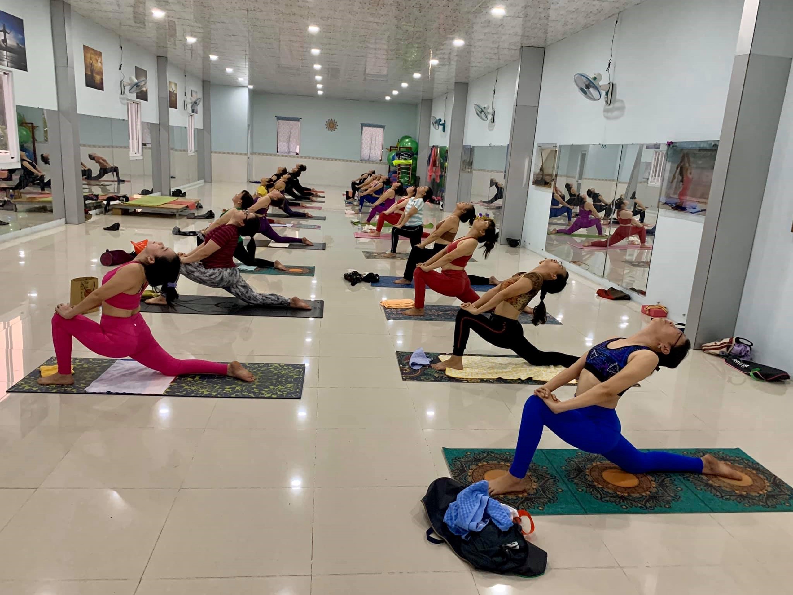 16.3-H1 Xã hội.jpg