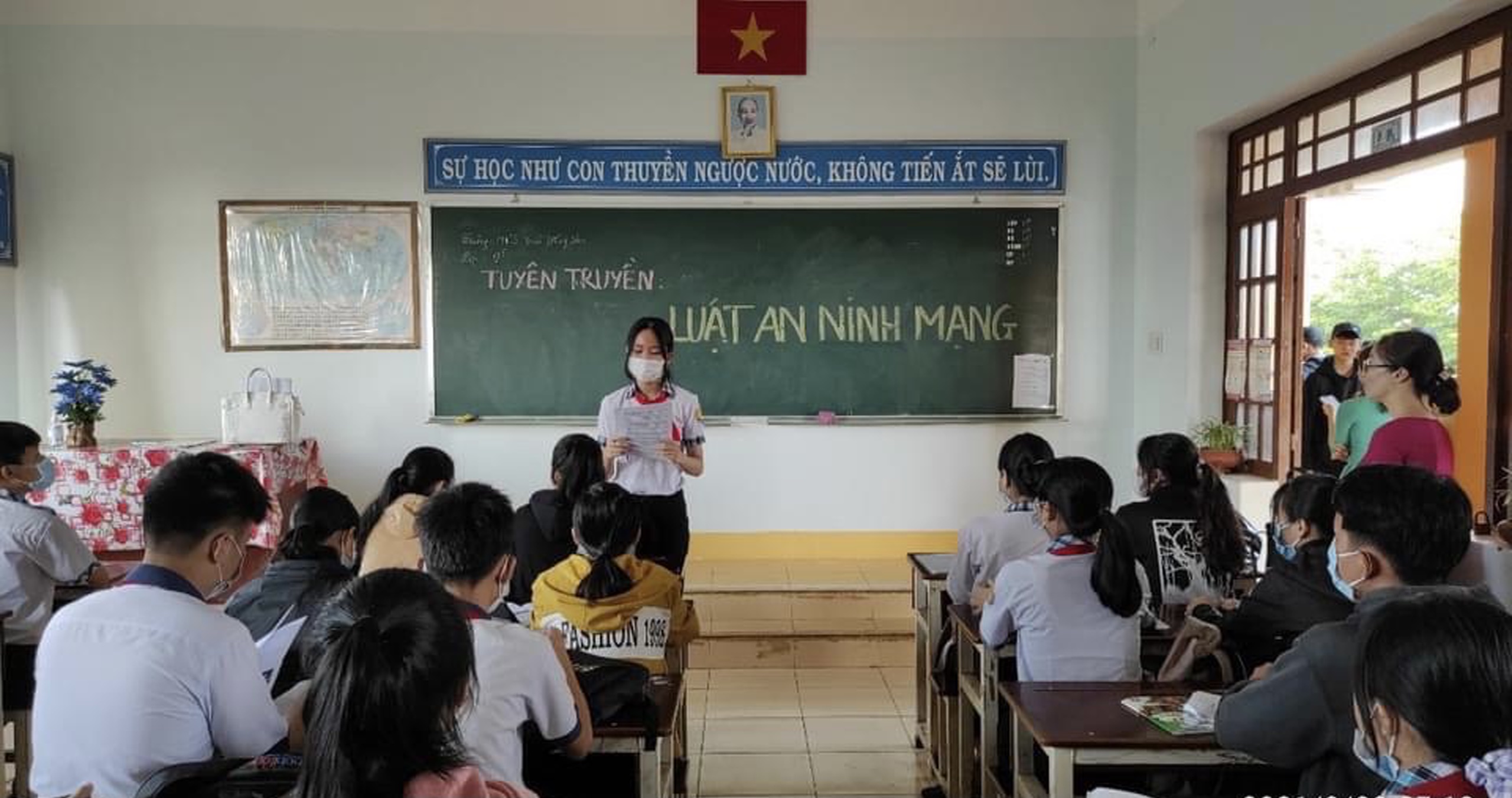 12.4- Tuyên truyền ATGT.jpg