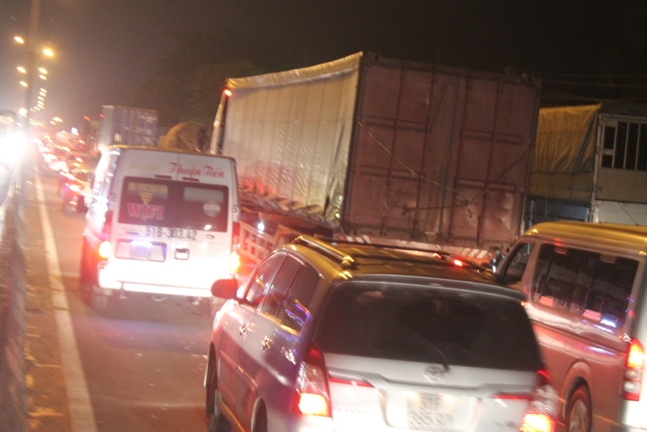 11.5-Quốc lộ 51 “Điểm nóng” về ùn tắc giao thông.jpg