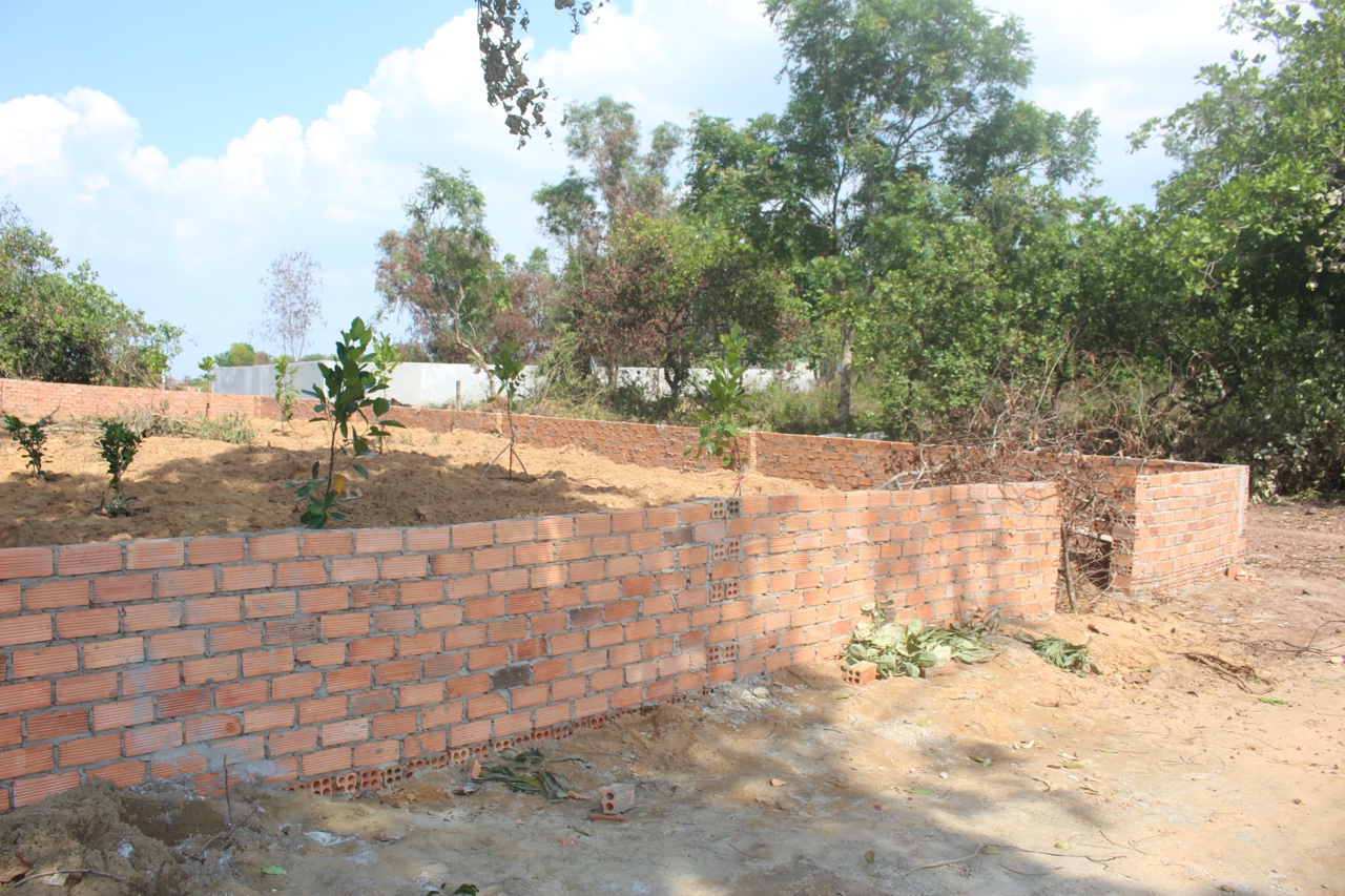 18.5-“Biến” đất công thành đất tư.jpg