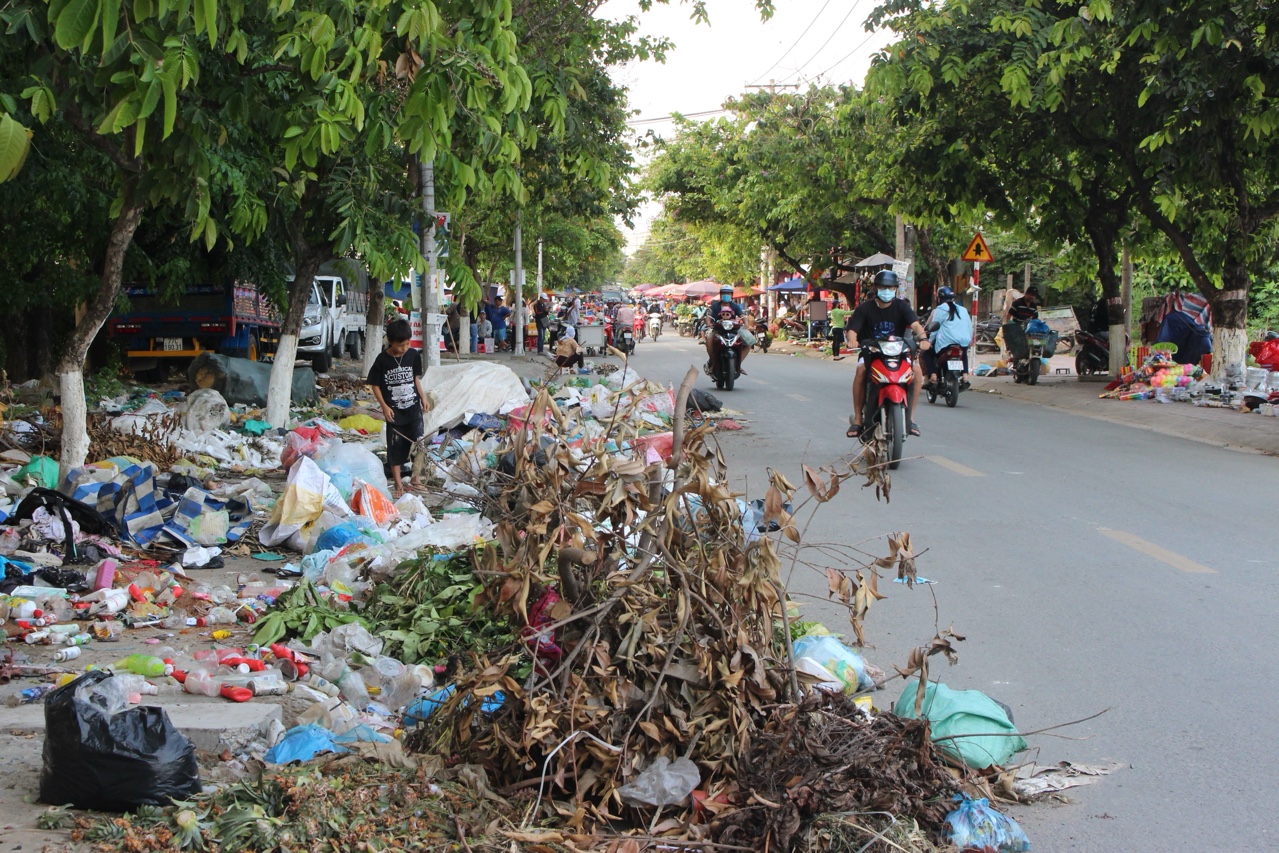 20.5-H1 Không được thu gom rác khi chưa phân loại.jpg