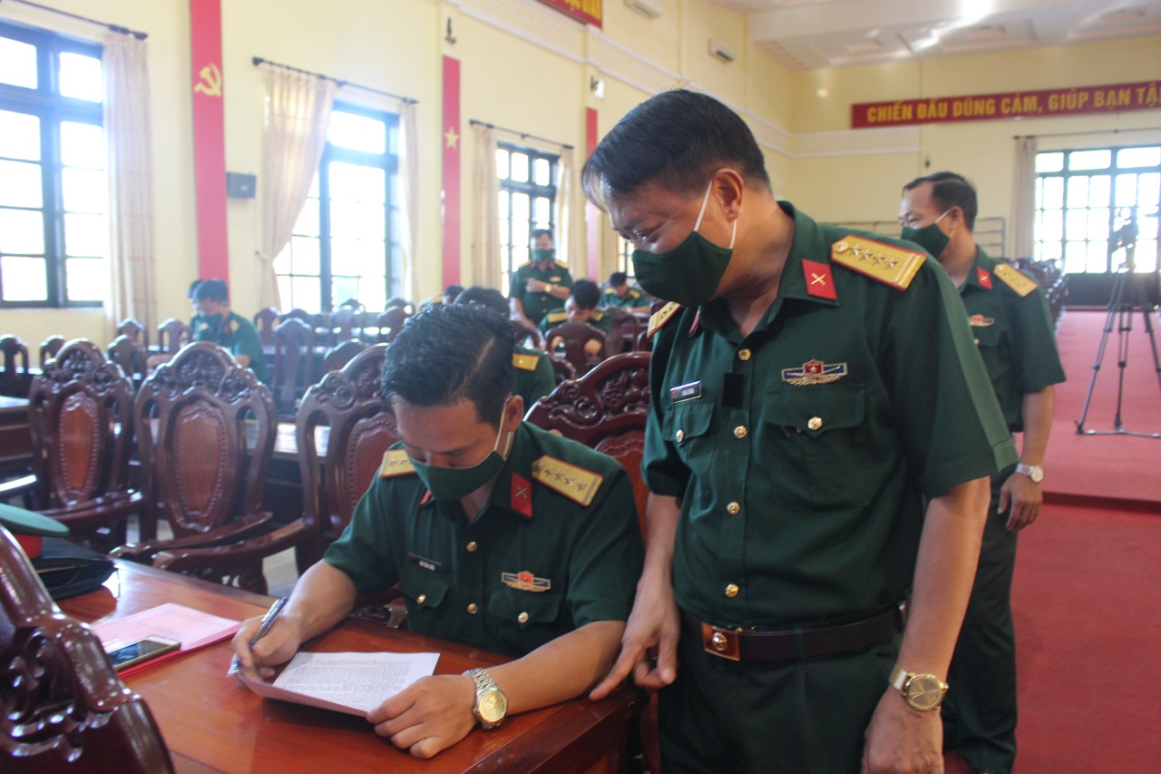 18.6-h2 22 đồng chí tham gia hội thi báo cáo viên năm 2021.jpg