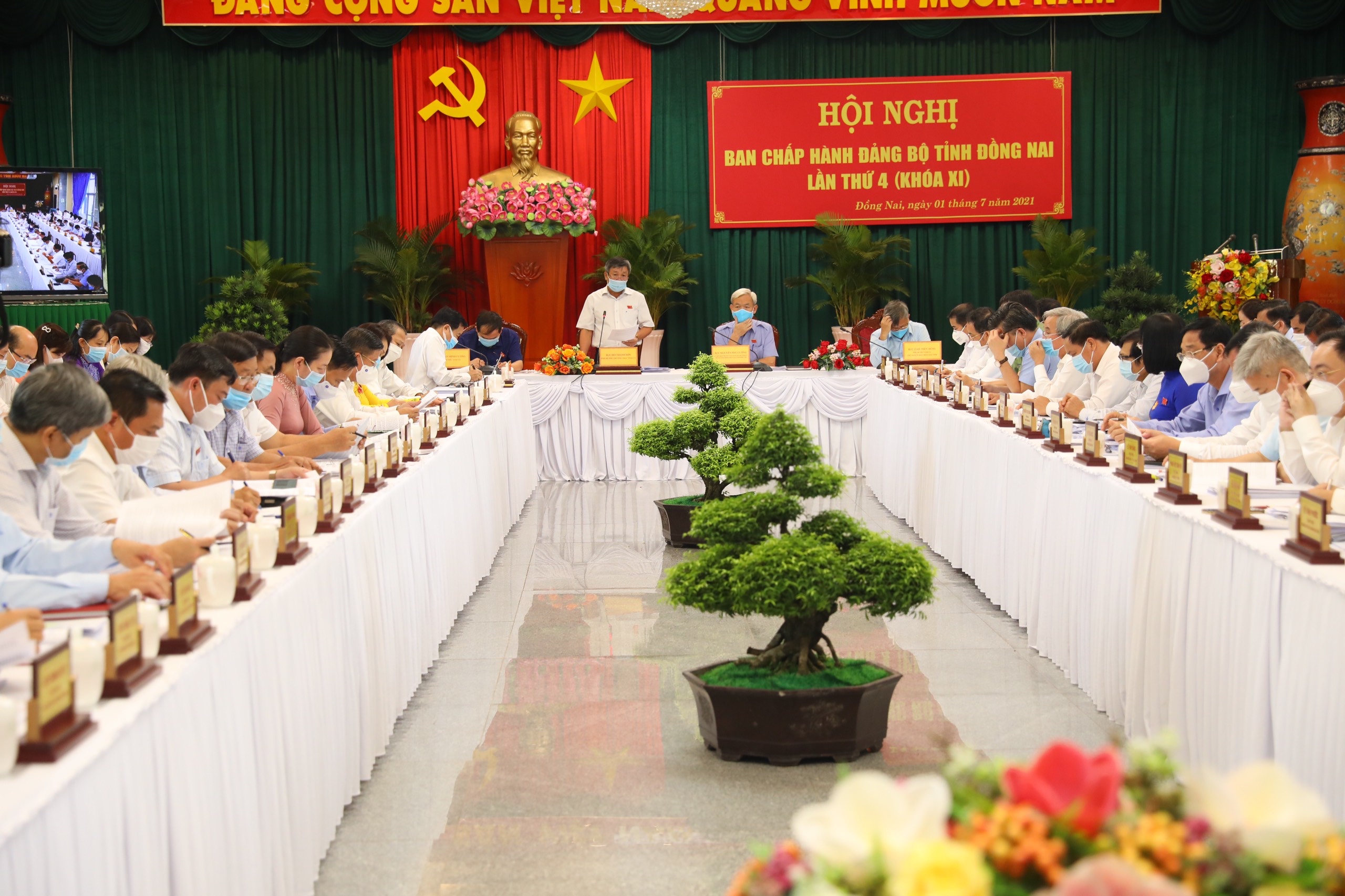 30.6-H1 Khai mạc hội nghị Ban chấp hành Đảng bộ tỉnh lần thứ 4.jpg
