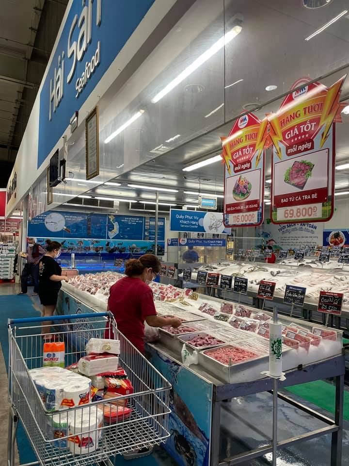 10.7- Nguồn cung thực phẩm, hàng hóa thiết yếu không thiếu.jpg