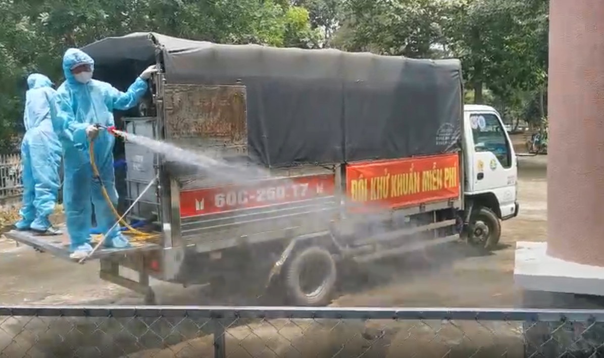 25.7-Chuyện về một Đội khử khuẩn miễn phí.jpg