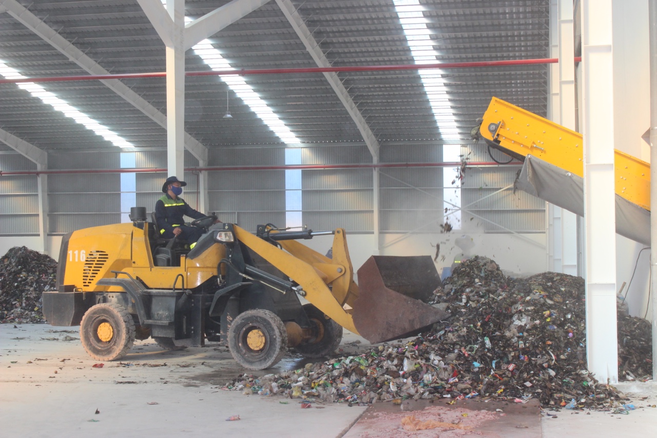 18.8-,21 H1 Áp lực xử lý chất thải mùa dịch.jpg