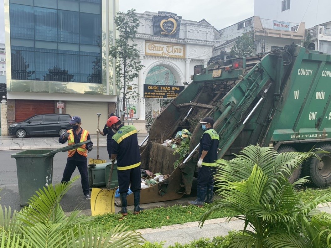 18.8- H2 Áp lực xử lý chất thải mùa dịch.jpg