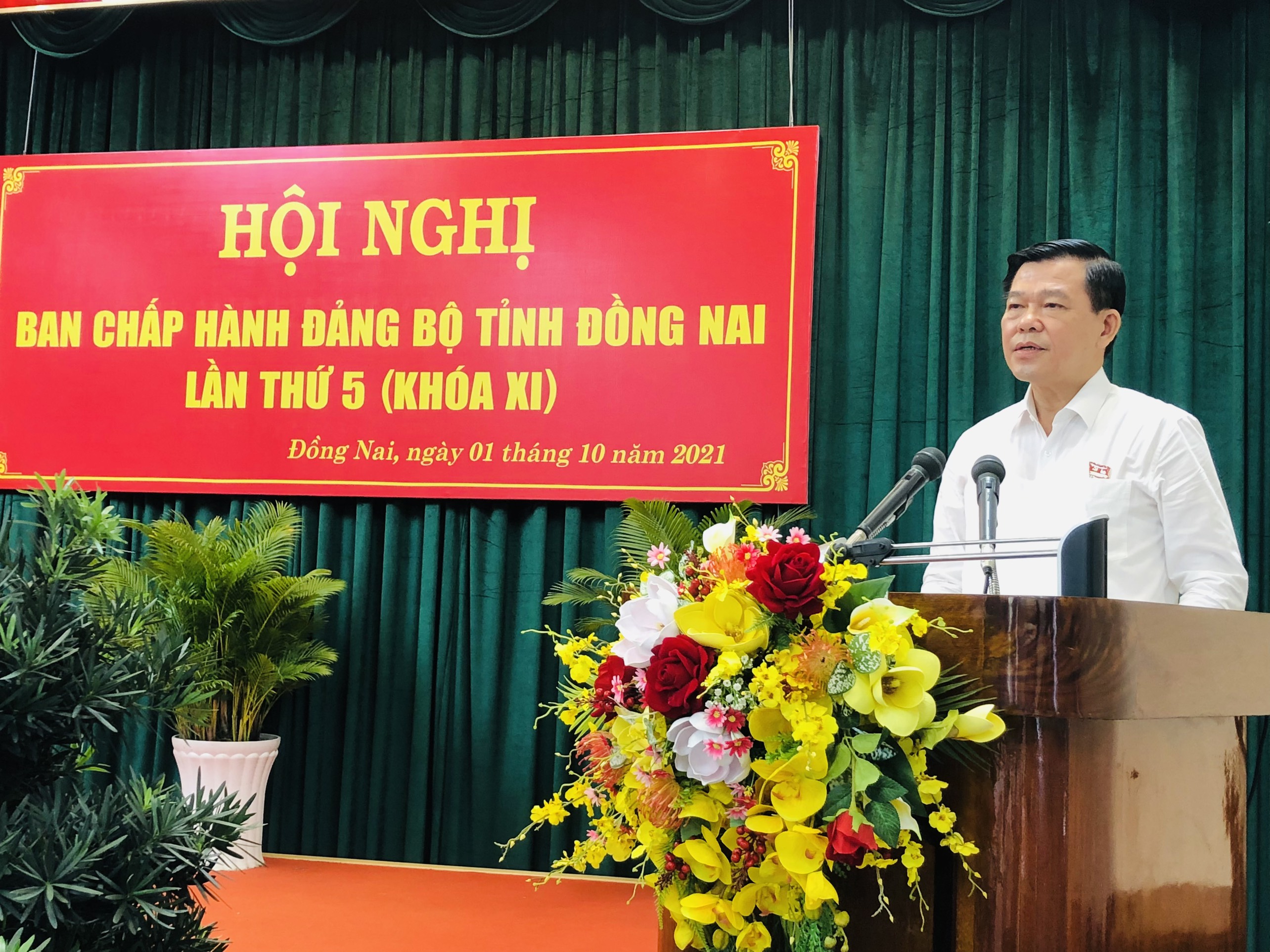 Hang041021.jpg