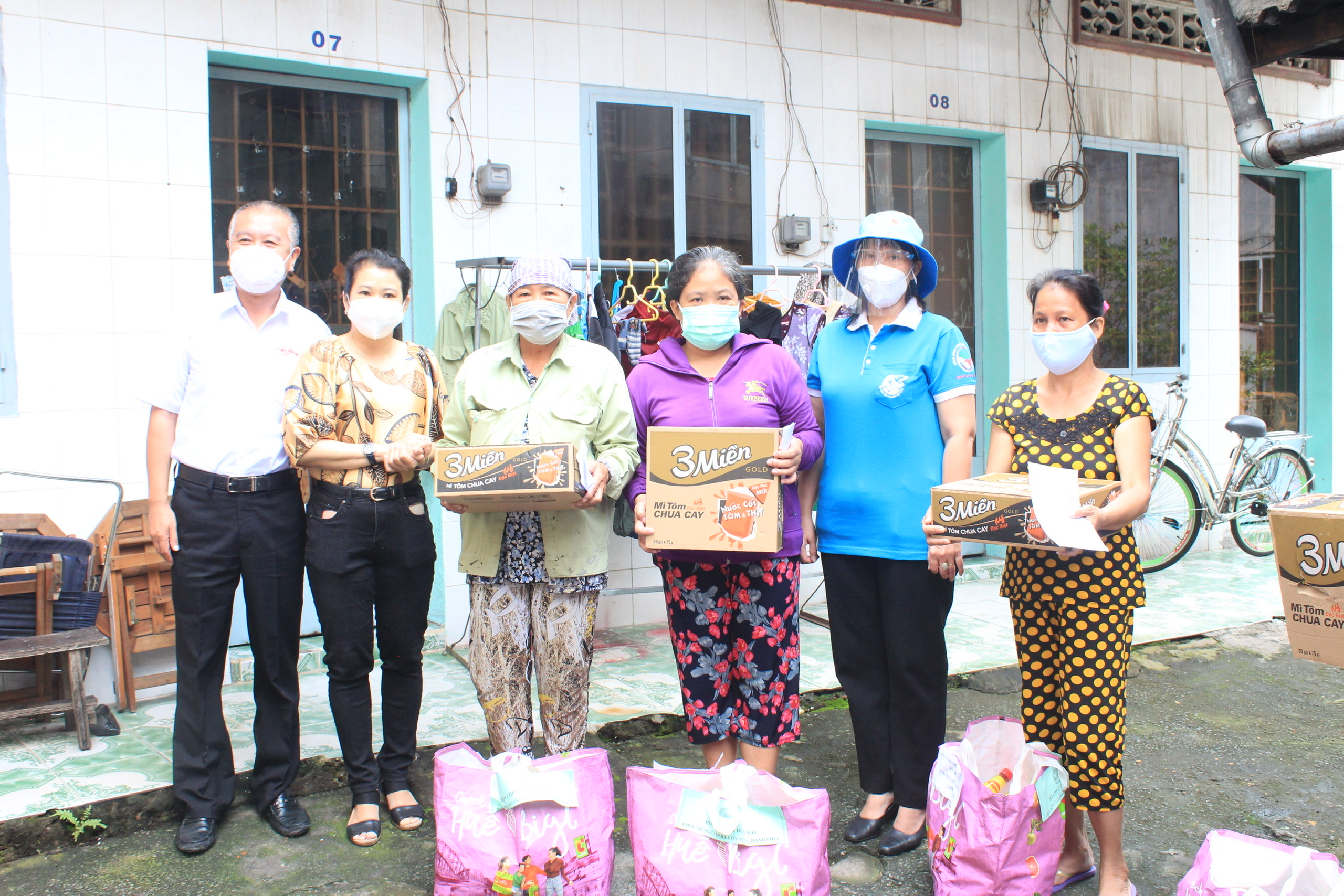 19.10- chăm lo cho phụ nữ.jpg