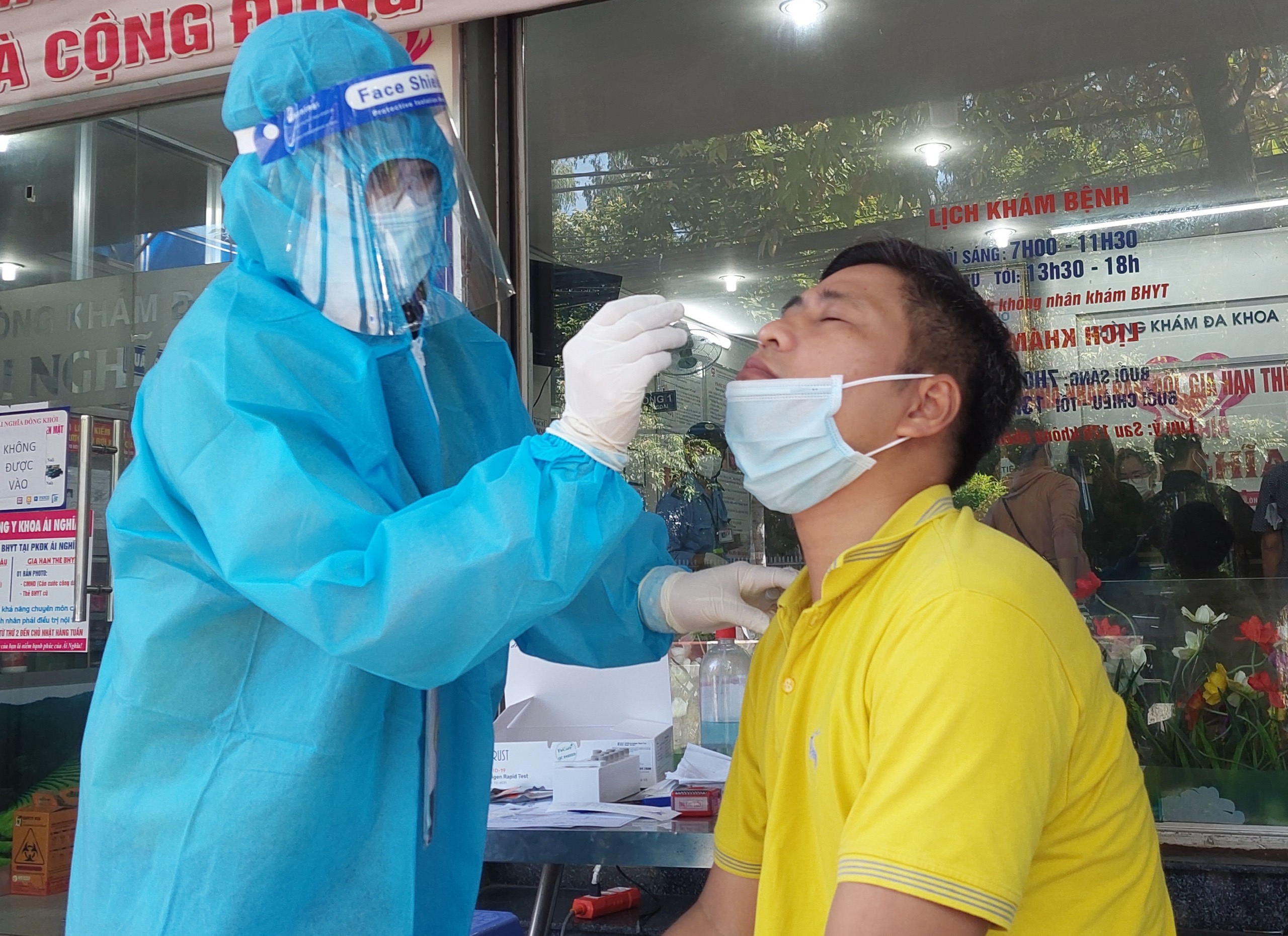 18.11-Không cần xét nghiệm PCR để khẳng định đối với ca test nhanh dương tính.jpg