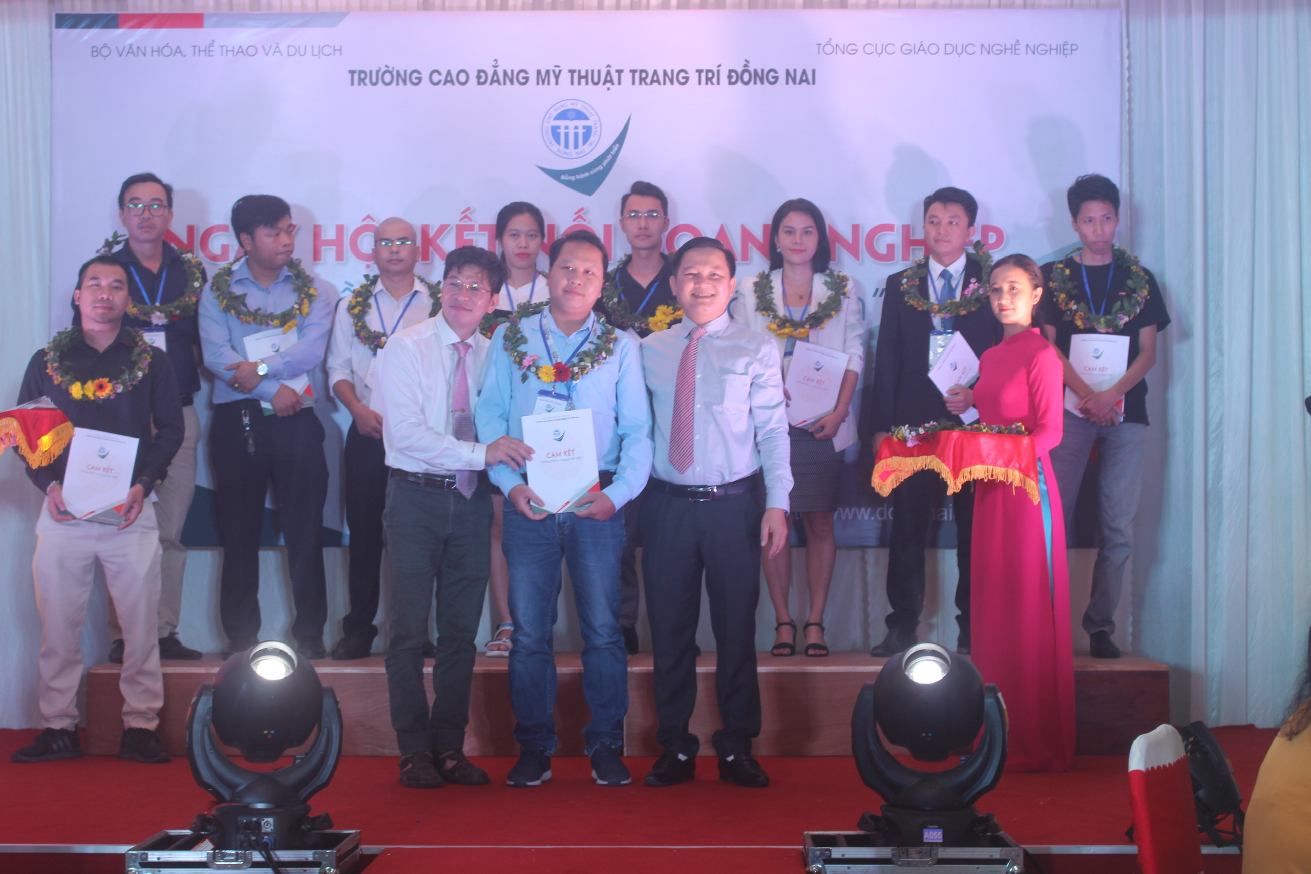 1.12-04 Tạo Động lực mới phát triển văn hóa Đồng Nai h2.jpg