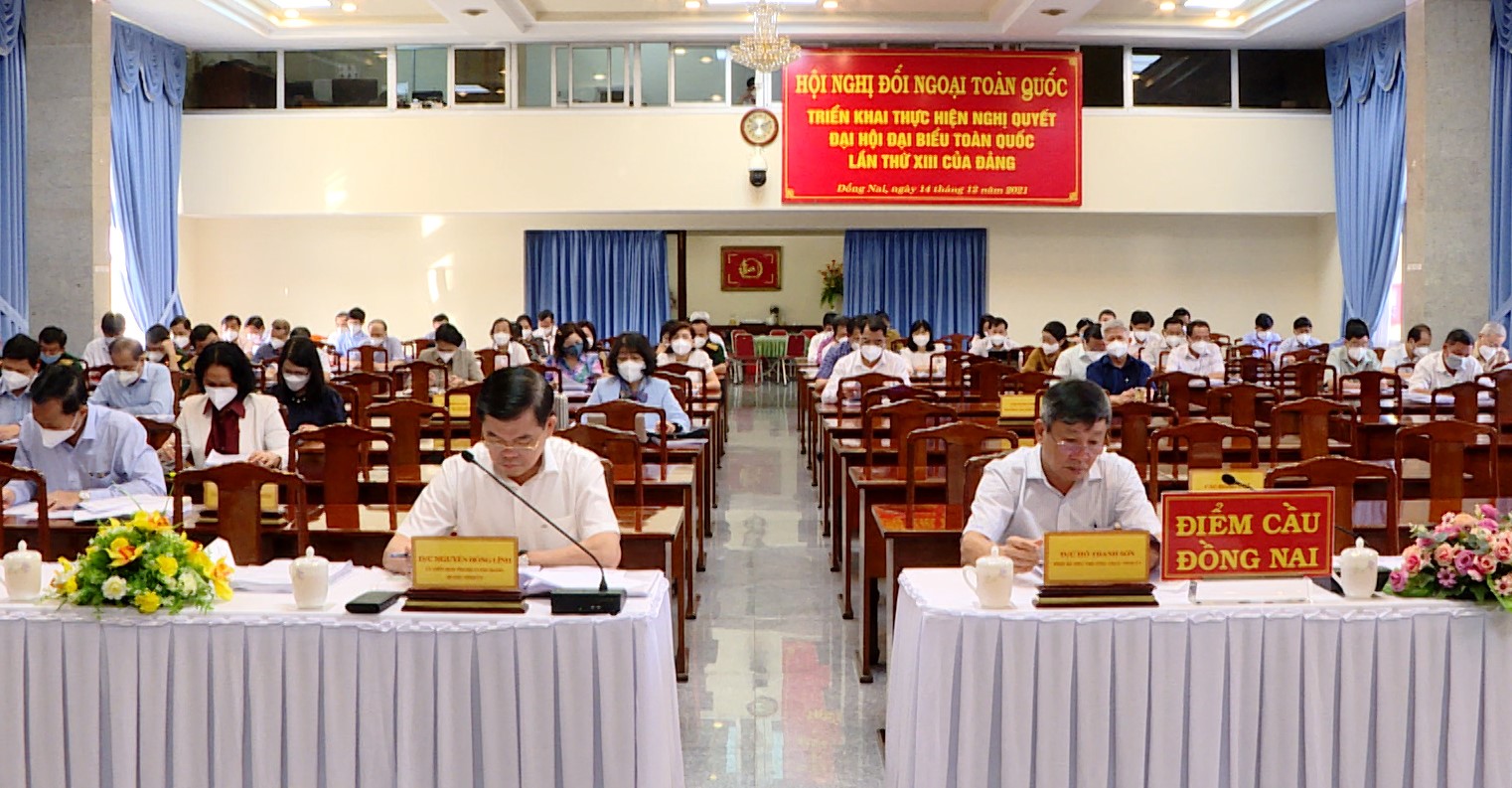 HINH 1hoinghingoaigiao141221.jpg