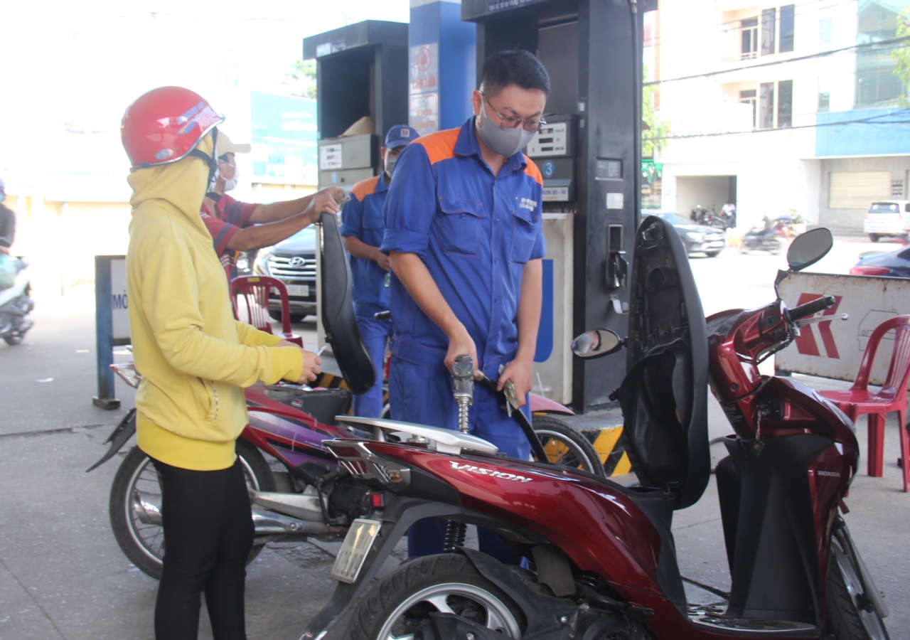 29.12- Tăng giá xăng từ 1.2022.jpg