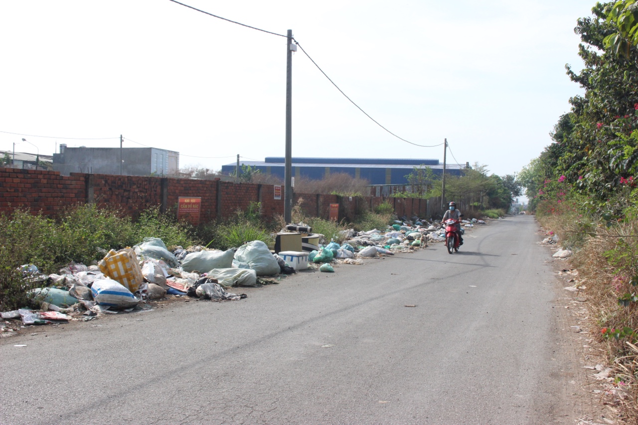 18.2-Mong sớm chuyển đổi công năng bãi rác đã đóng cửa H1.jpg
