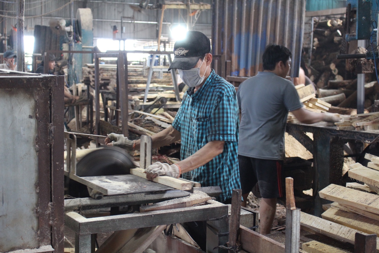 7-3 Ngành gỗ gặp khó khi giá nguyên liệu tăng.jpg?t=1753429024